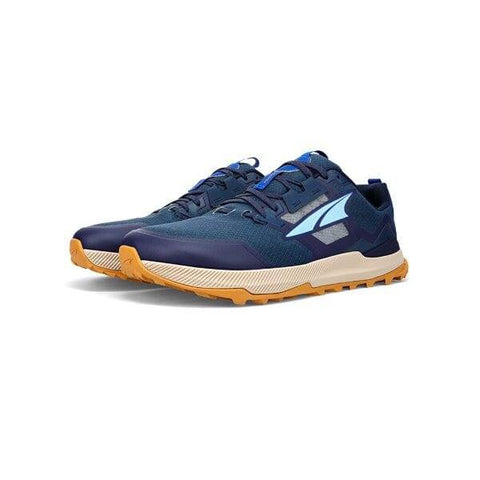 A pair of נעלי שטח אלטרה לונה 7 לגברים Altra Lone Peak 7 AL0A7R6H445 shoes by Altra.